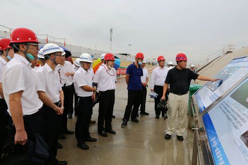 2020年6月8日,珠海交通集团组织属下项目相关负责人到深中通道参观学